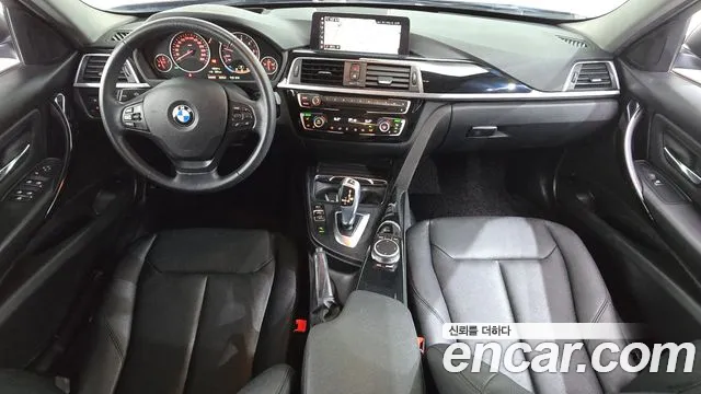 BMW 3-Series 2018 — фото 10