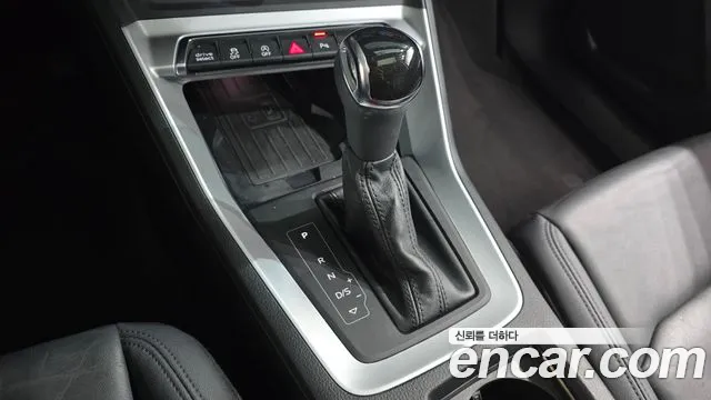 Audi Q3 2020 — фото 12