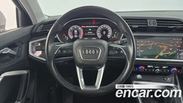 Audi Q3 2020 — фото 19