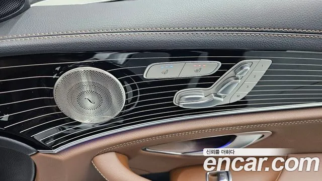Mercedes-Benz E-Class 2021 — фото 20