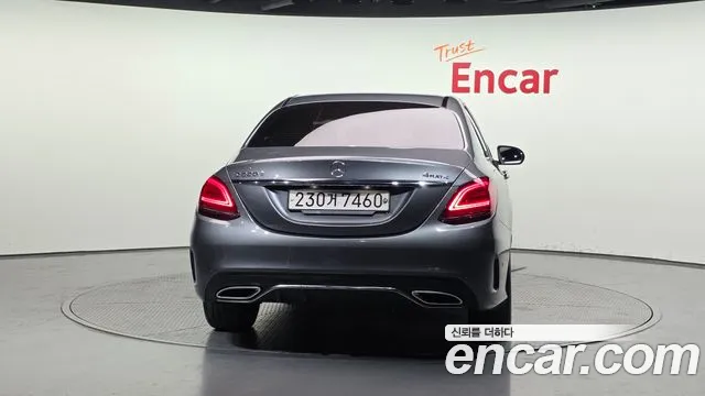 Mercedes-Benz C-Class 2019 — фото 4