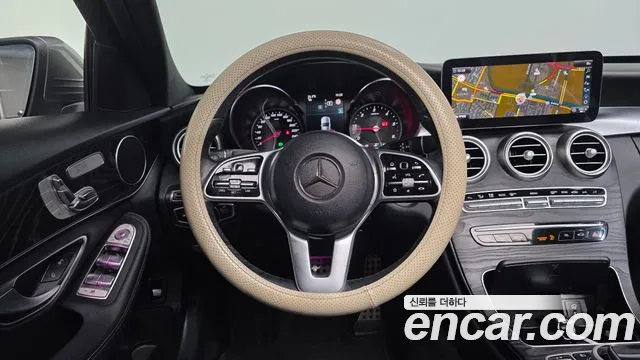Mercedes-Benz C-Class 2019 — фото 12