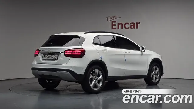Mercedes-Benz GLA-Class 2019 — фото 1