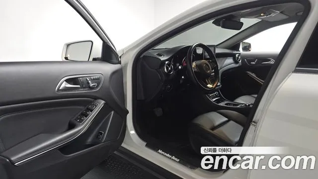 Mercedes-Benz GLA-Class 2019 — фото 12