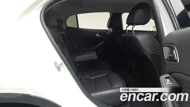 Mercedes-Benz GLA-Class 2019 — фото 17