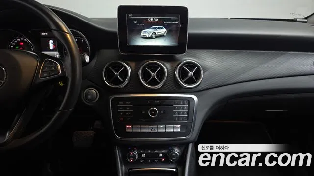 Mercedes-Benz GLA-Class 2019 — фото 19