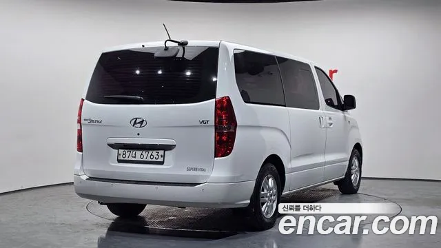 Hyundai Starex 2019 — фото 2