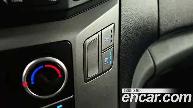 Hyundai Starex 2019 — фото 18