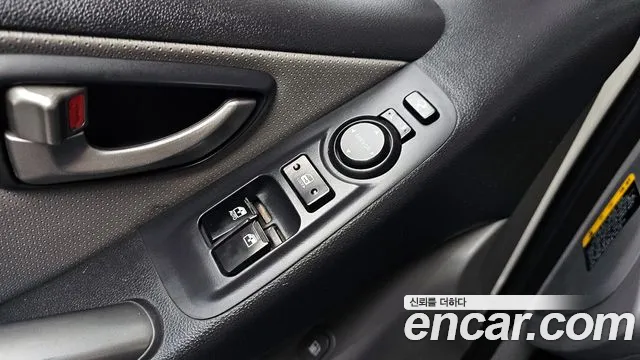 Hyundai Starex 2019 — фото 19