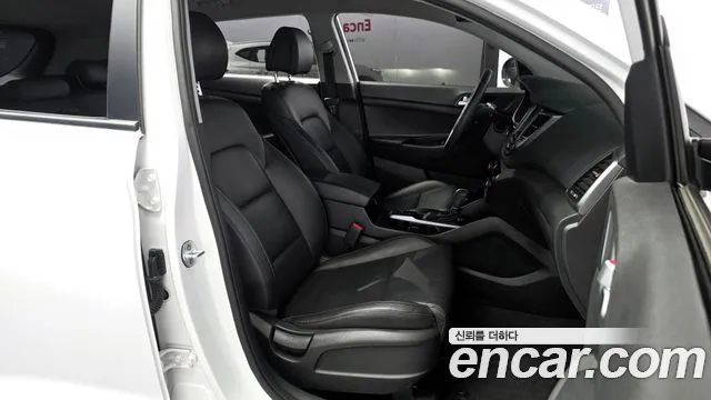 Hyundai Tucson 2018 — фото 16