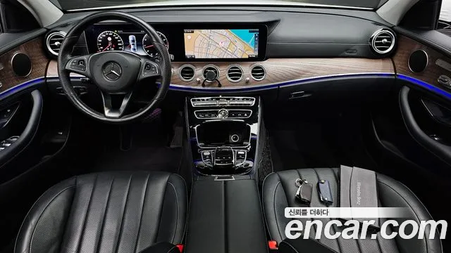 Mercedes-Benz E-Class 2017 — фото 9