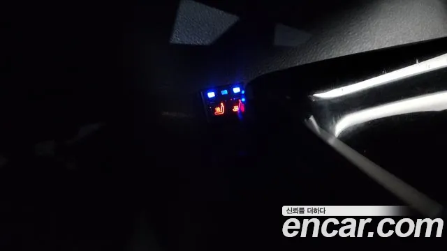 Toyota Prius 2017 — фото 13