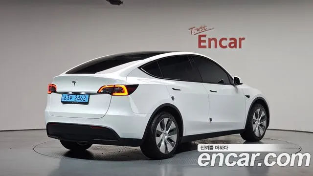 Tesla Model Y 2024 — фото 1