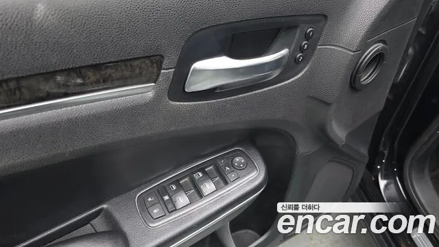 Chrysler 300C 2015 — фото 13