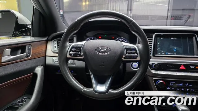 Hyundai Sonata 2018 — фото 19