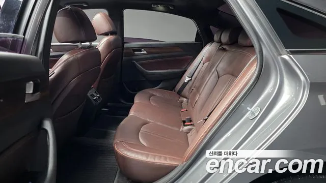 Hyundai Sonata 2018 — фото 16
