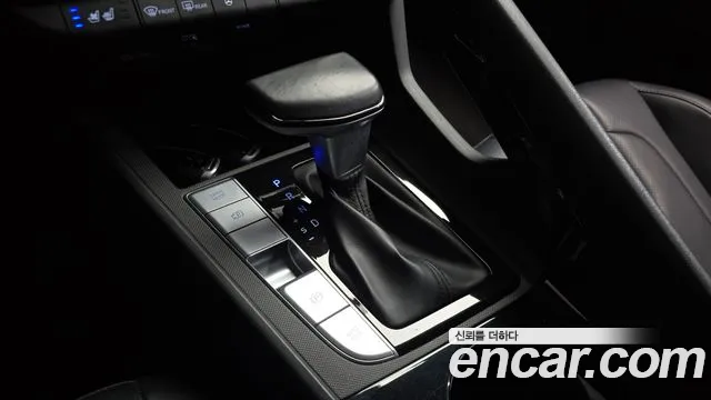 Hyundai AVANTE 2021 — фото 11