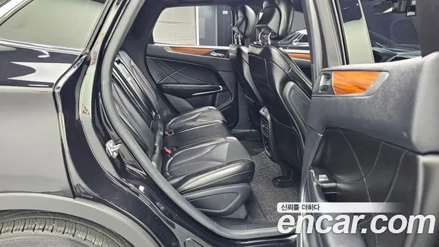 Lincoln MKC 2019 — фото 12