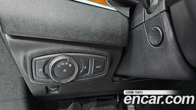 Lincoln MKC 2019 — фото 16