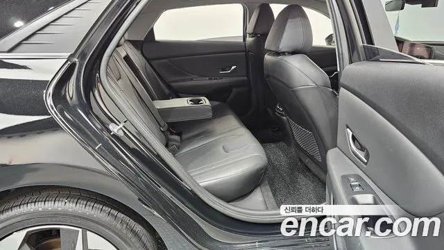 Hyundai AVANTE 2021 — фото 17