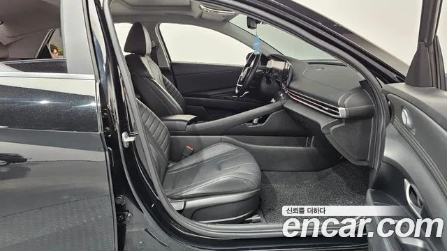 Hyundai AVANTE 2021 — фото 16