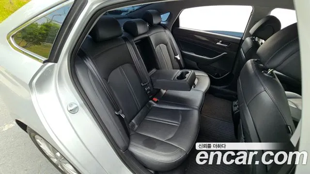 Hyundai Sonata 2015 — фото 18