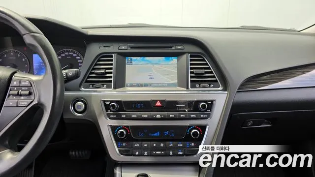 Hyundai Sonata 2015 — фото 20