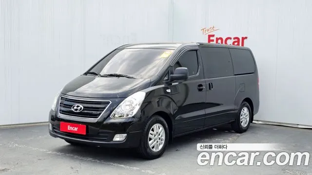Hyundai Starex 2018 — фото 1