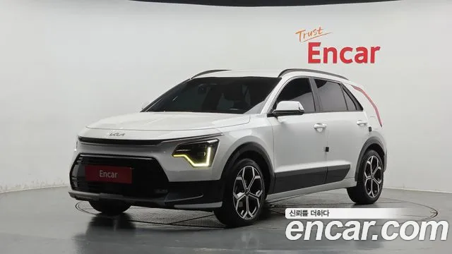 Kia Niro 2022 — фото 1