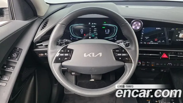 Kia Niro 2022 — фото 13