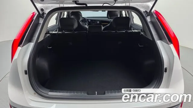 Kia Niro 2022 — фото 20