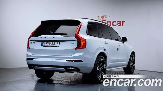 Volvo XC90 2021 — фото 2