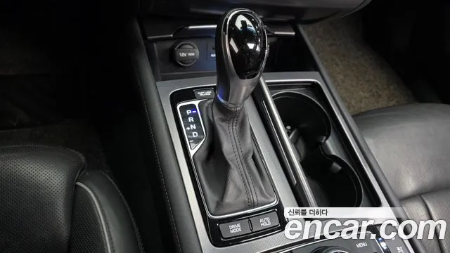 Hyundai Genesis 2015 — фото 9