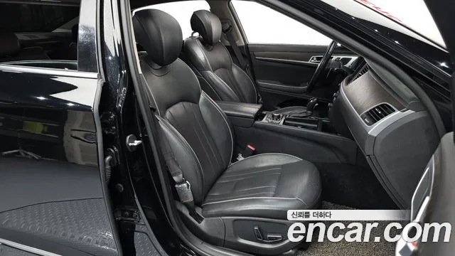 Hyundai Genesis 2015 — фото 11