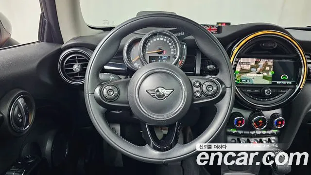 Mini Cooper 2019 — фото 18