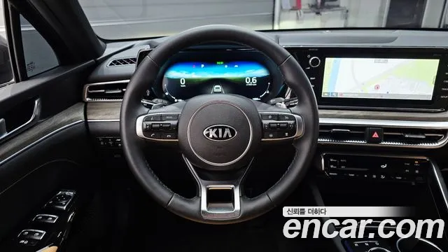Kia K5 2021 — фото 19