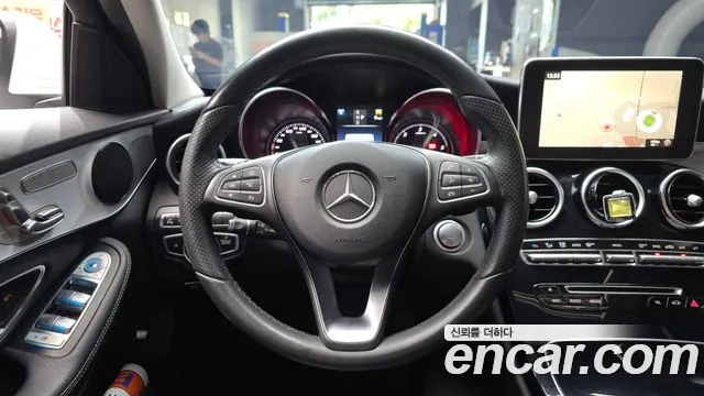 Mercedes-Benz C-Class 2018 — фото 13