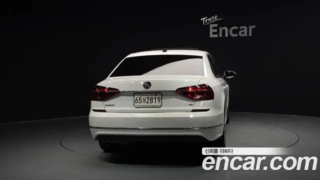 Volkswagen Passat 2018 — фото 4