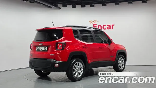 Jeep Renegade 2017 — фото 2