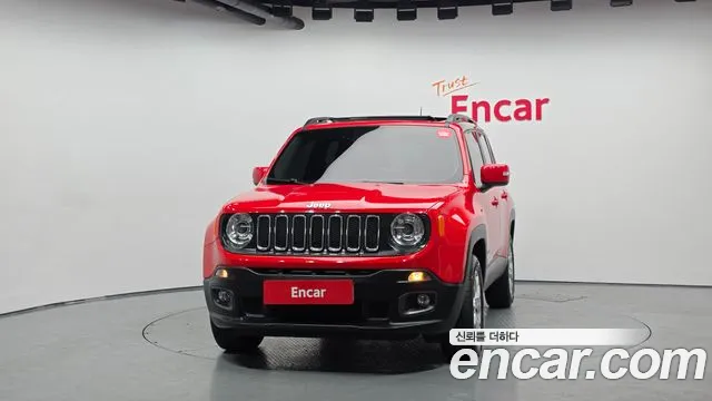Jeep Renegade 2017 — фото 3