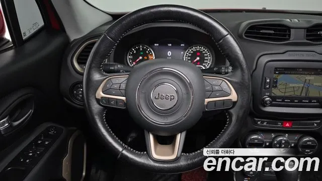 Jeep Renegade 2017 — фото 15