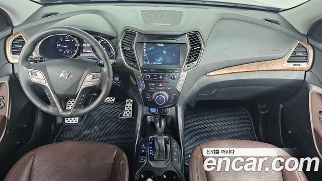 Hyundai Santafe 2017 — фото 10