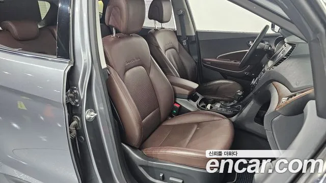 Hyundai Santafe 2017 — фото 18