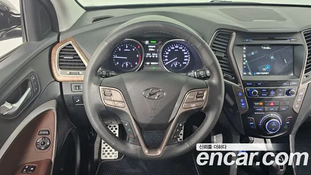 Hyundai Santafe 2017 — фото 19