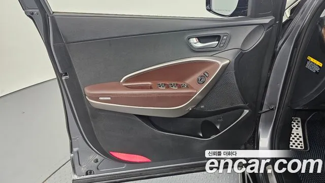 Hyundai Santafe 2017 — фото 14