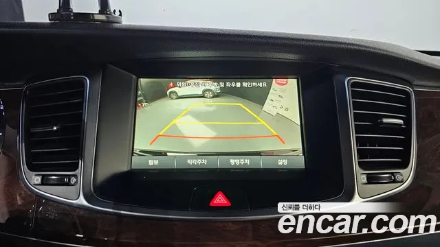Hyundai Equus 2014 — фото 17