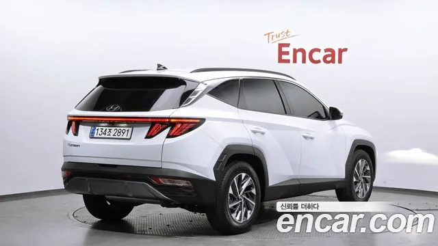 Hyundai Tucson 2023 — фото 2