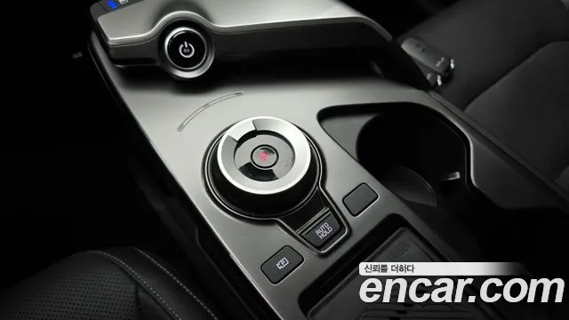 Kia EV6 2022 — фото 12
