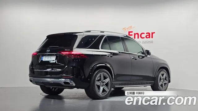 Mercedes-Benz GLE-Class 2023 — фото 2