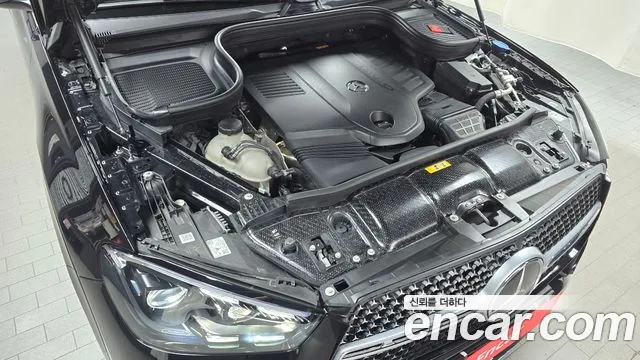 Mercedes-Benz GLE-Class 2023 — фото 6